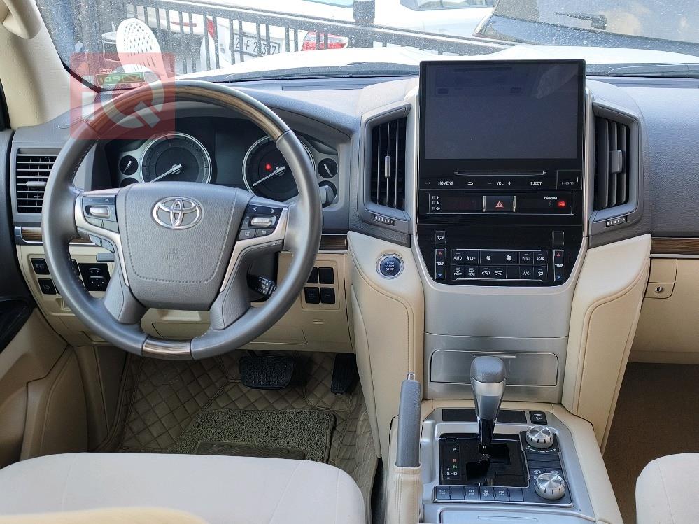 تويوتا لاندكروزر